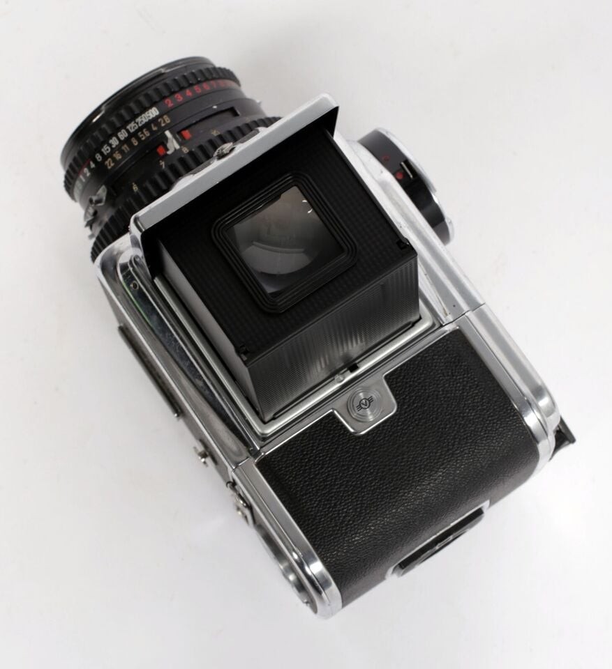 Hasselblad 500C/M camera w/ Planar T* 80mm F2.8 C lens + A12 Back + WLF  #9341